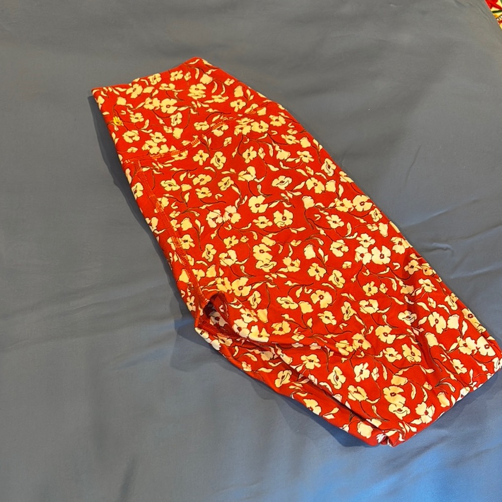 Spiritual Gangster Red and White Floral Leggings